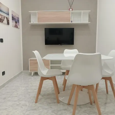 Fra Sole E Stelle 아파트